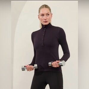 Athleta Flurry Seamless Henley - Iris XS